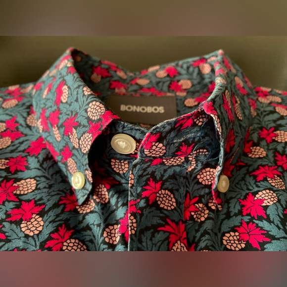BONOBOS Tailored Slim Fit Tropical Pink Pineapple Cotton Shirt sz Medium Short - Picture 4 of 6